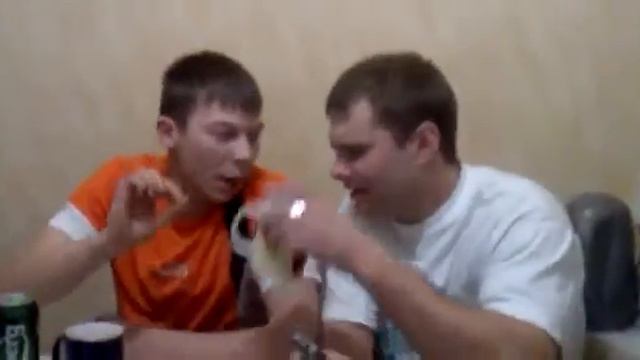 я смеялся))^_^ смотреть онлайн