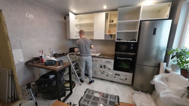 Видео обзор №9 Кухня ЛО поселок имени Свердлова смотреть онлайн