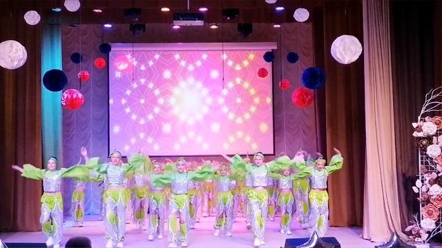 ✨Мечтай ✨ все сбудется ✨танец девочек смотреть онлайн