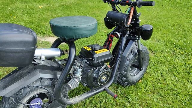 Мини-мотоцикл B'R-Bike от 2D Studio - бешеная табуретка.