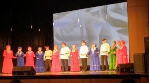 Роза белая, вишня спелая