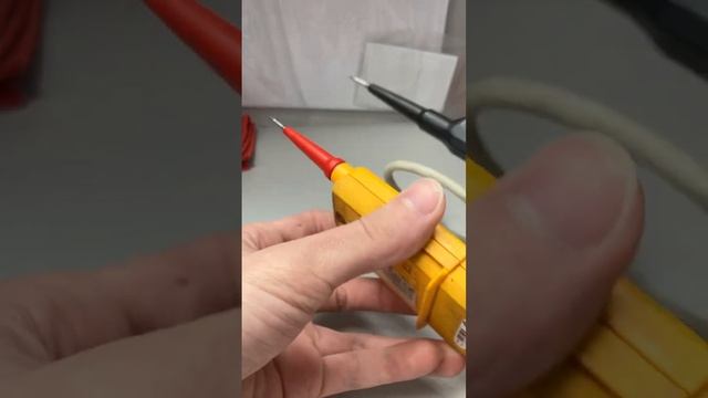 Измеритель напряжение Fluke T110