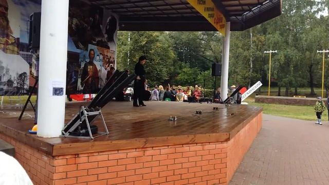 Песни человека в черной одежде.