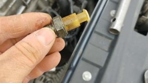 Пахнет маслом в салоне?  Замена датчика давления грант