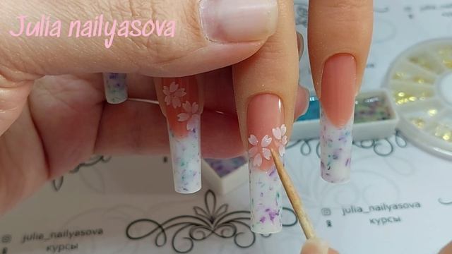 МОЛОЧНЫЙ ВЫКЛАДНОЙ ФРЕНЧ С СУХОЦВЕТАМИ +ЦВЕТЫ СВЕРХУ ?