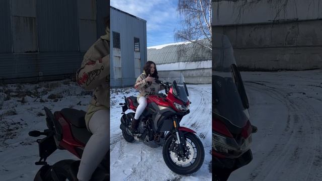 Обзор на мотоцикл CYCLONE RX6  1 часть.