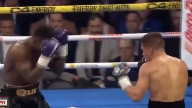 НА ХАРАКТЕРЕ! Обзор боя Кристиан Мбилли - Сергей Дерев? смотреть онлайн