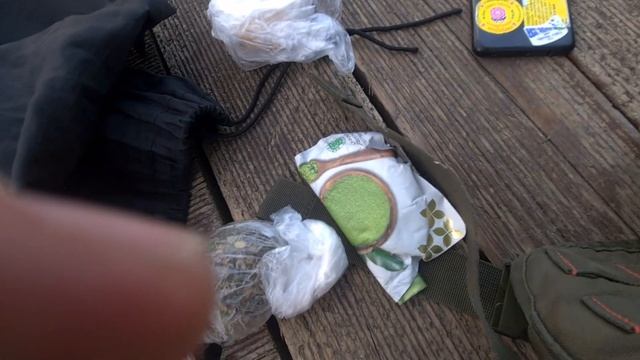 Показываю что в моём рюкзаке. смотреть онлайн