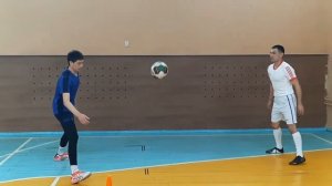 Остановка мяча грудью