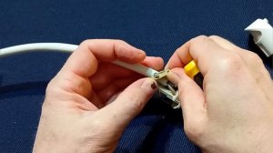 Как подключить вилку с тремя проводами?