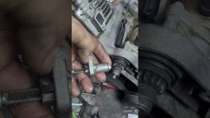 Момент затяжки головки и установка механизма натяжен?