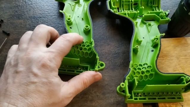 Самая доступная дрель от Greenworks с НЕобычным редуктором смотреть онлайн