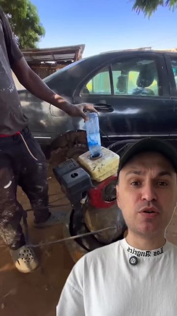 Как красят авто в Африке #авто #автомобили #автосервис смотреть онлайн