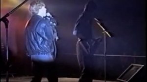 группа «Белые Розы» -  Художник