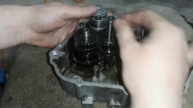 как переключается коробка передач мопеда Альфа, Дельт смотреть онлайн