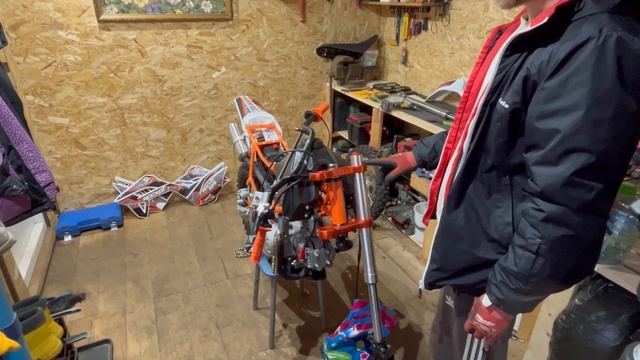 Сборка нового питбайка Rockot Rental 125 Axis 2.0