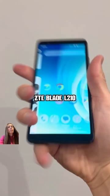 Отвертка торчит из телефона?!😱📱💥 смотреть онлайн