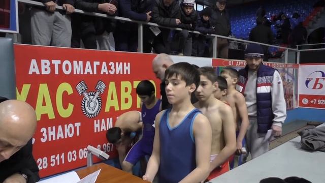 Взвешивание борцов до 41 кг на первенстве Дагестана 2024 смотреть онлайн