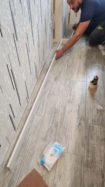 Плинтус МДФ на плитку😐 плюс кривые стены, минус милли смотреть онлайн