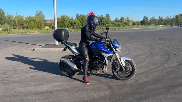 Обзор на Suzuki GSR 750