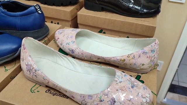 Женские туфли, ботинки, балетки 41,42,43,44 размера из нату? смотреть онлайн