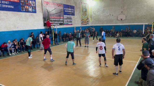 Турнир по волейболу в честь участников СВО села Кахабросо Ашильта - Имамат. 2-3 партия смотреть онлайн