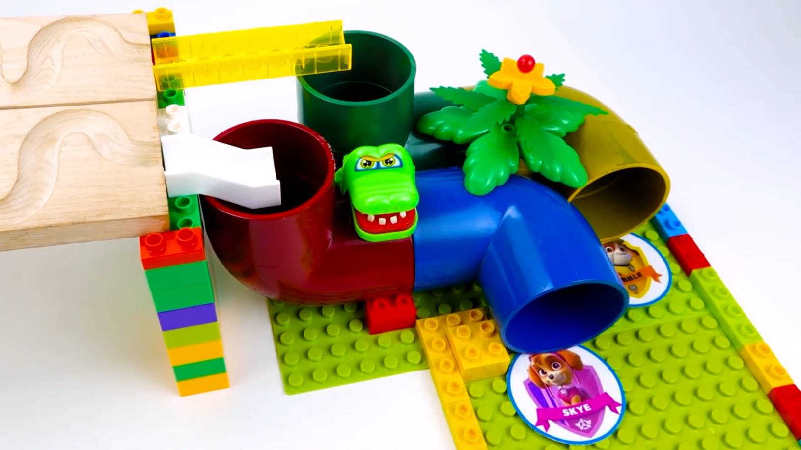 Гонка Marble Run✨ Склон ХАБА и Мусоровоз. Мультик про машинки, веселый мультик, Смотреть мультики. смотреть онлайн