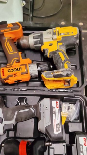 Кто каким инструментом работает? смотреть онлайн