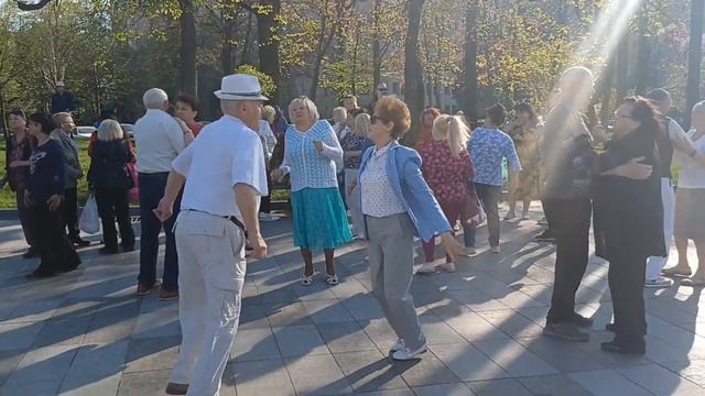 РОМАШКА, РОЗА ТЫ МОЯ 🌼⚘️ТАНЦЫ🌼⚘️ ХАРЬКОВ 20.04.2025 смотреть онлайн