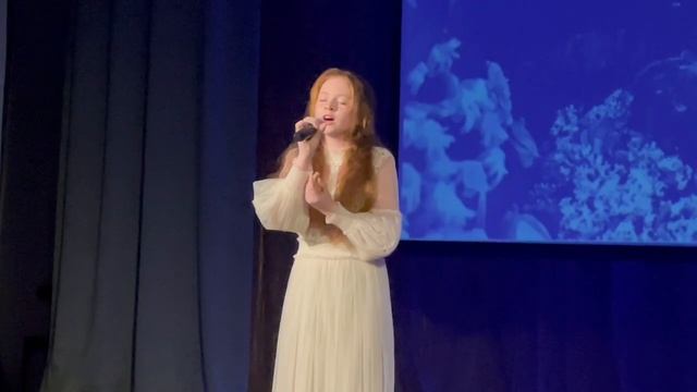 2_5287414872374536837.MOV