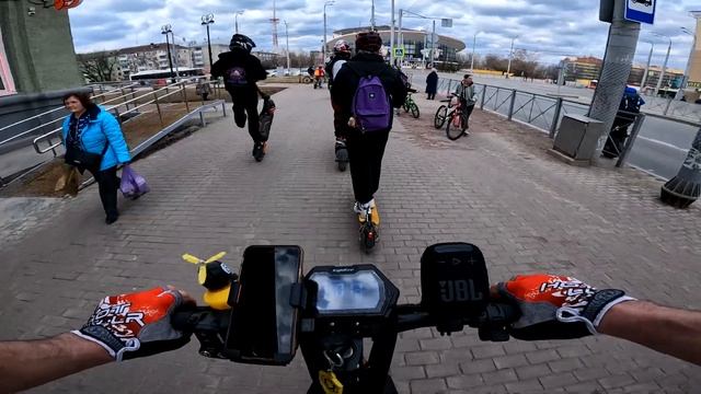 Сезон электросамокатов в Перми открыт! Массовая сходк смотреть онлайн