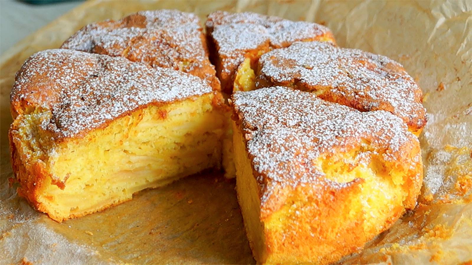 Мгновенно к чаю с яблоками. Мягкое, нежное тесто. Простой и самый вкусный рецепт Шарлотки смотреть онлайн