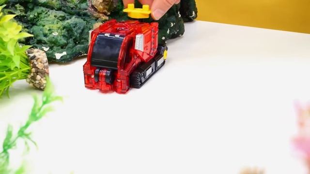 Игры для детей. Игрушки Mecard Ball выясняют, кто победит! В?