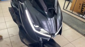 Распаковка и обзор скутера ZONTES ZT 350-D.