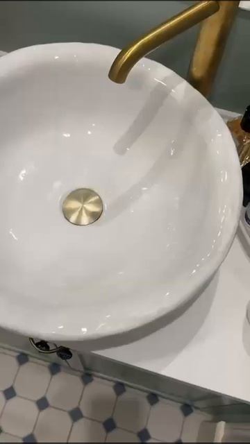 Столешница из искусственного камня в ванной staron смотреть онлайн