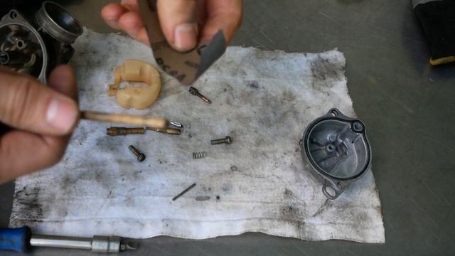 СКУТЕР HONDA DIO ГЛОХНЕТ ПРИ ПОДАЧЕ ГАЗА