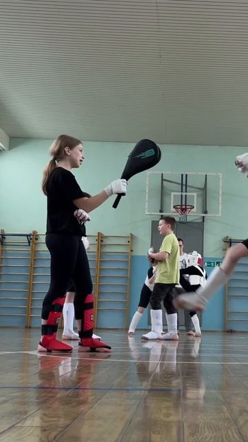 Кёкусинкай  Kyokushinkai 1146  Работа на снарядах  Правка Ку