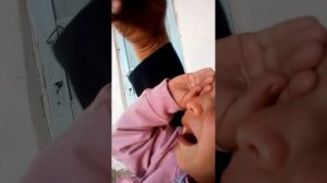 плачущий ребенок