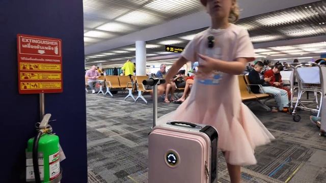 Обзор чемодана - самоката Airwheel - самый модный гаджет 2025 смотреть онлайн