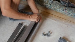 Как я установил раздвижную дверь в ванной — это проще, чем кажется?