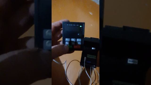 частотник HE 100 220/3×380