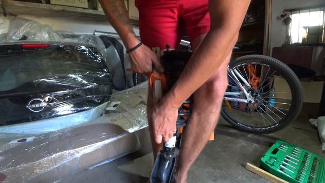 Как стянуть пружину без специализированных стяжек?