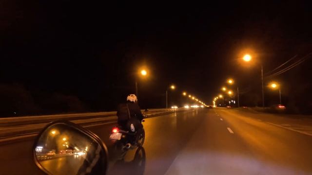 Мотоциклисты, мопеды на дороге. Преимущества и недост?