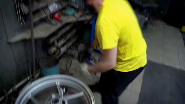 Правка мото диска. Как поправить мото диск. смотреть онлайн