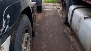 Шипит воздух в сброс рабочего тормозного клапана MAN F2000