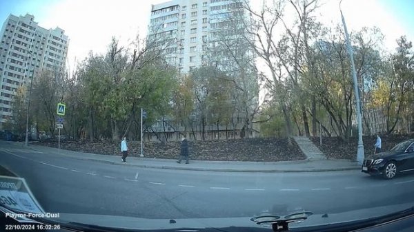 Тест записи Playme Force Dual: качество видео днём (передняя камера)