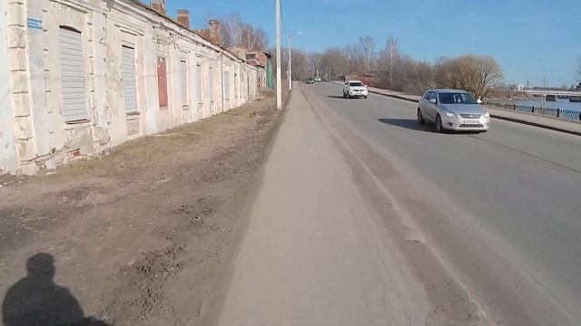 Катаюсь на электросамокате Midway Amix Pro в солнечный весен