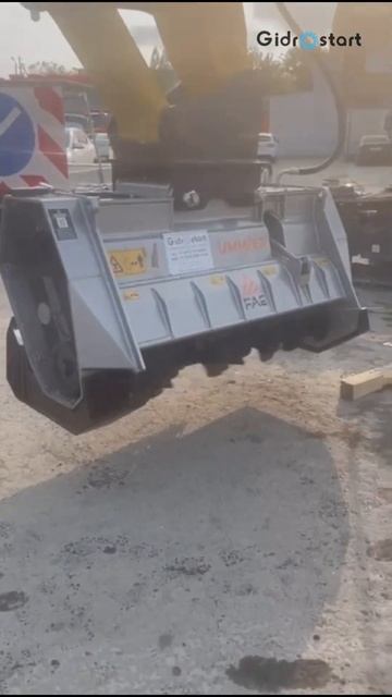 Установка и запуск мульчера на экскаватор UMM/EX 150VT смотреть онлайн