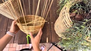 Корзина подвесная из бумажной лозы.Кашпо своими рукам