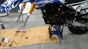 ТЕЧЬ МАСЛА ВИЛКИ НЕ ЧЕРЕЗ САЛЬНИКИ РЕГУЛМОТО СПОРТ 003